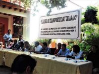 ¡Votamos por ustedes, no nos fallen!: Transportistas turísticos: Alfredo Martínez de Aguilar