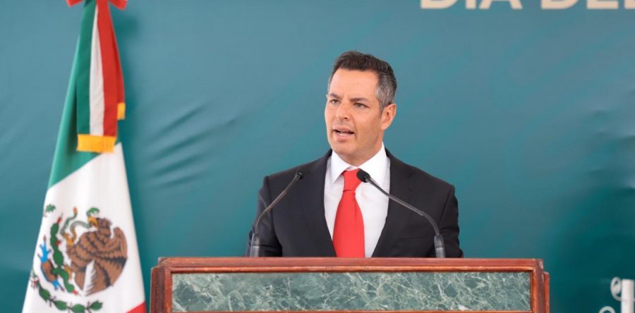 Hipócrita maniqueísmo mesiánico de “chairos”: Alfredo Martínez de Aguilar