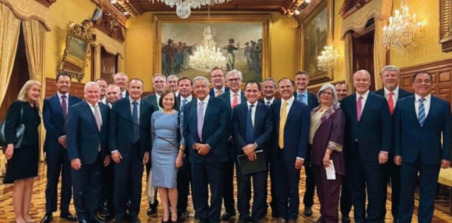 Virus: no revocación de mandato sino acuerdo plural contra crisis: Carlos Ramírez