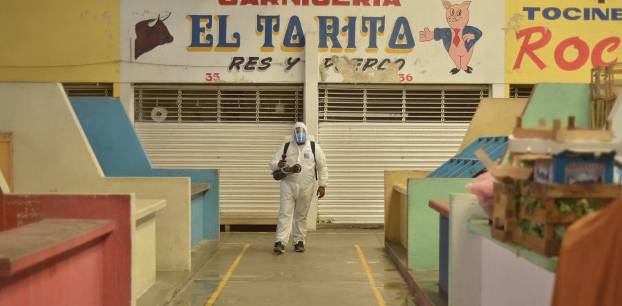 En La Noria, Ayuntamiento capitalino continuó programa de saneamiento de mercados