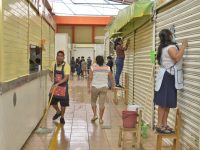 Ante COVID-19, refuerza Ayuntamiento capitalino programa de desinfección en mercados