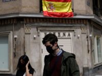 España impone cuarentena obligatoria a visitantes extranjeros