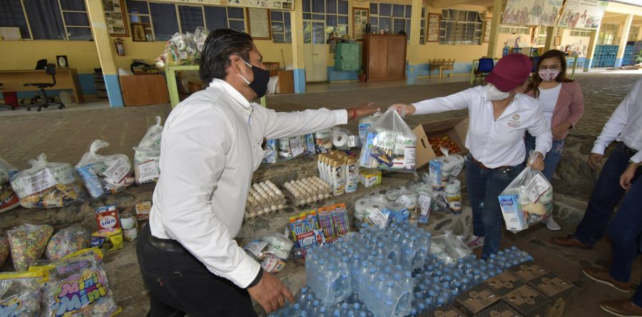 Entrega Ayuntamiento de Oaxaca apoyo alimenticio a la Ciudad de los Niños