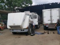 Ejecuta Fiscalía General cateo en Ocotlán de Morelos; asegura vehículos y mercancía con reporte de robo