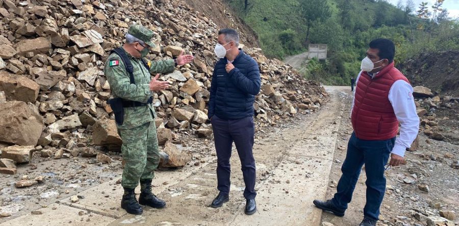 El Gobernador Alejandro Murat recorre la región de los Ozolotepec