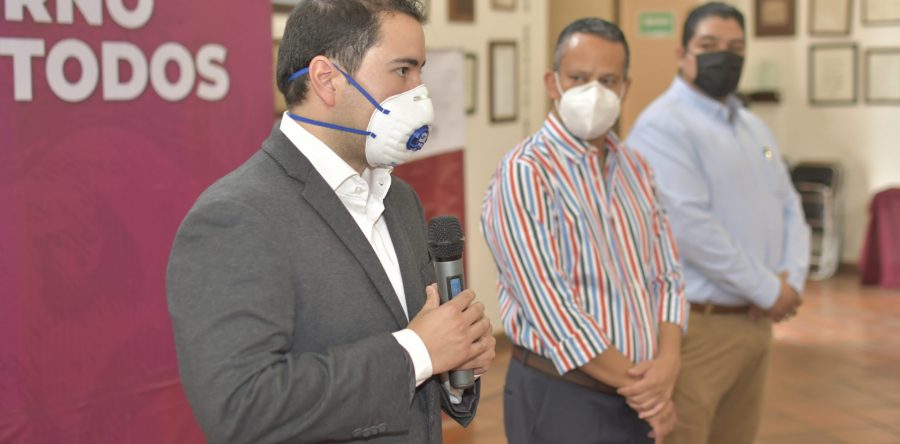 Recibe Ayuntamiento de Oaxaca donación de caretas de Grupo Modelo ante COVID-19