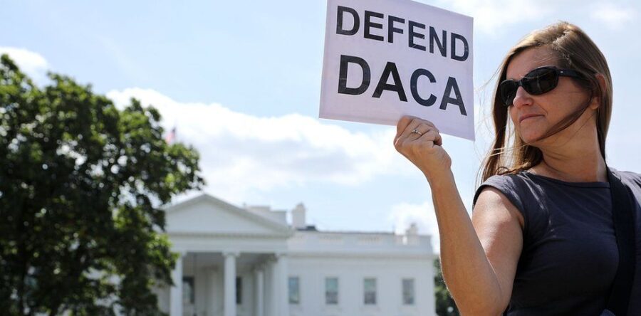 EU ya no recibirá solicitudes para DACA; Trump da otro golpe a dreamers