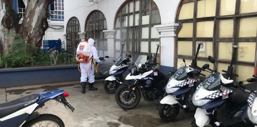 Ayuntamiento de Oaxaca efectúa cuarta jornada de desinfección del cuartel de la Policía Municipal