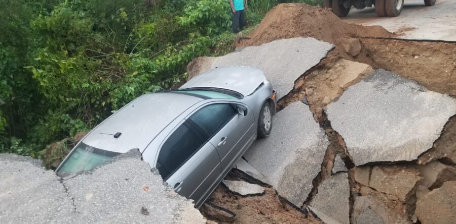 Verifica CEPCO daños ocasionados por lluvia en Oaxaca