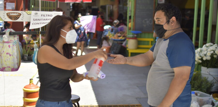 Mercados de Oaxaca de Juárez cumplen medidas sanitarias para evitar riesgos a la salud