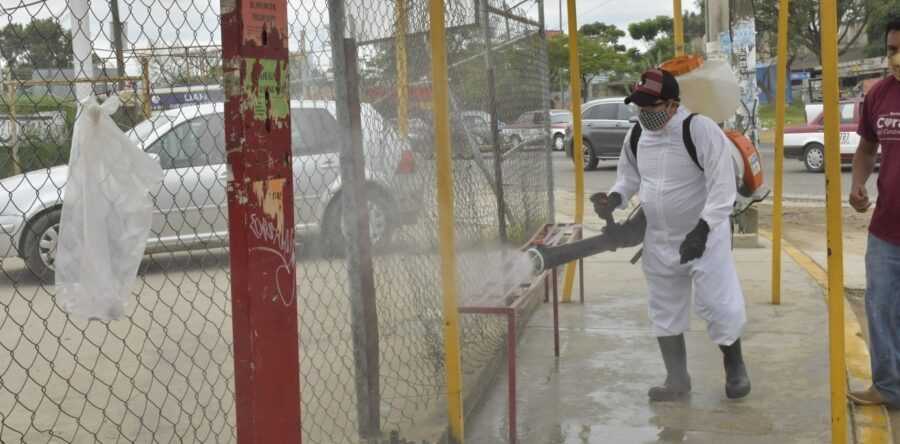 Intensifica Ayuntamiento de Oaxaca labores de desinfección en Pueblo Nuevo