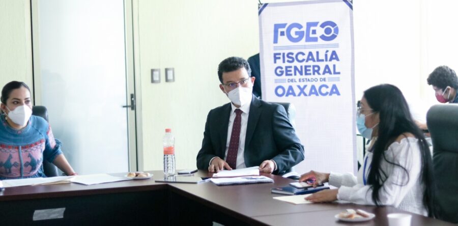 Sostiene Fiscal General Rubén Vasconcelos Méndez, reunión con integrantes de la Comisión de Género y Feminicidios del Congreso del Estado