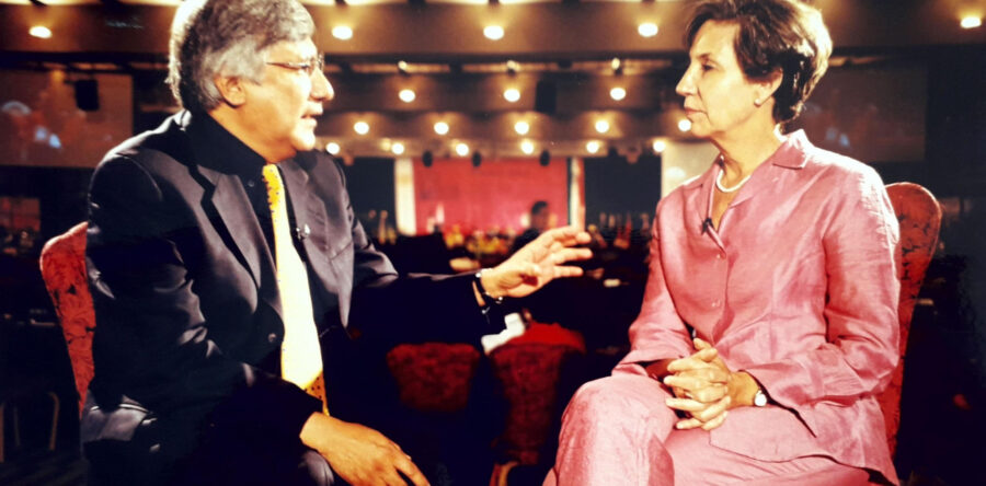 Conversaciones con garganta abismal: Raúl Castellanos