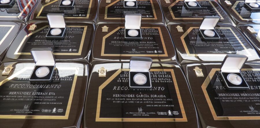 Abiertas las convocatorias para medallas “Maestro Rafael Ramírez” y “Licenciado José Vasconcelos”: IEEPO