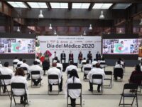 Reconoce Alejandro Murat compromiso humanista del sector salud