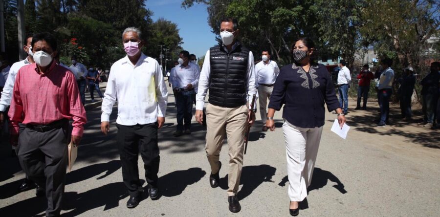 Construye Gobierno de Oaxaca mejores condiciones sanitarias en Santa María del Tule