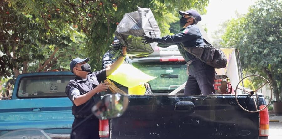 Continúa “Operativo Barredora” del Ayuntamiento de Oaxaca para liberar vialidades de obstáculos