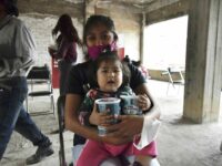 En Santa Rosa, refrenda Oswaldo García apoyo a la niñez ante crisis sanitaria