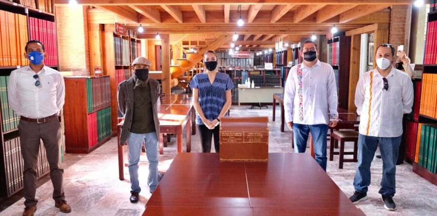 Con cápsula del tiempo, Seculta conmemora 48 aniversario de la Hemeroteca Pública de Oaxaca