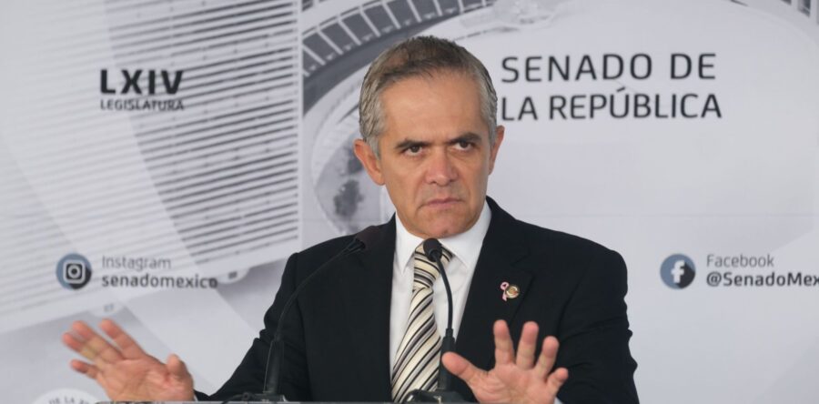 Inhabilitan un año a Mancera para desempeñar cargos públicos