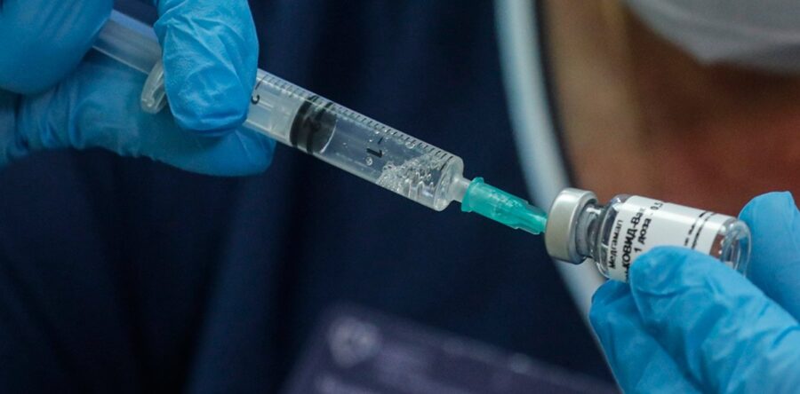 Putin anuncia vacunación contra Covid-19 masiva a fin de año