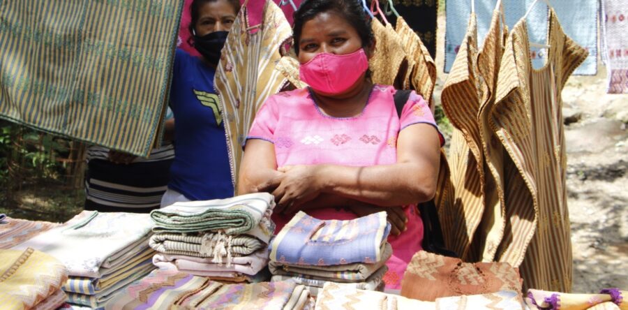 El telar de cintura, unidad de las mujeres de San Juan Colorado: IOA