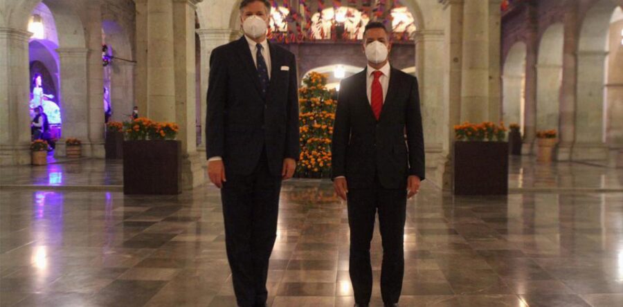 Murat y Landau: Moisés Molina