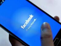 Facebook prohíbe anuncios políticos en EU por un mes más