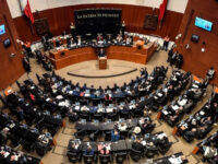 Senado avala “Ley Nieto”, que permite a la UIF bloquear cuentas sin orden del juez