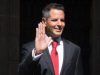 Murat bien evaluado, urge frenar presiones y chantajes: Alfredo Martínez de Aguilar