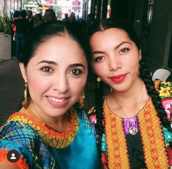 Paty Alcaraz y Mili López, hadas en el infierno del edén tropical: Alfredo Martínez de Aguilar