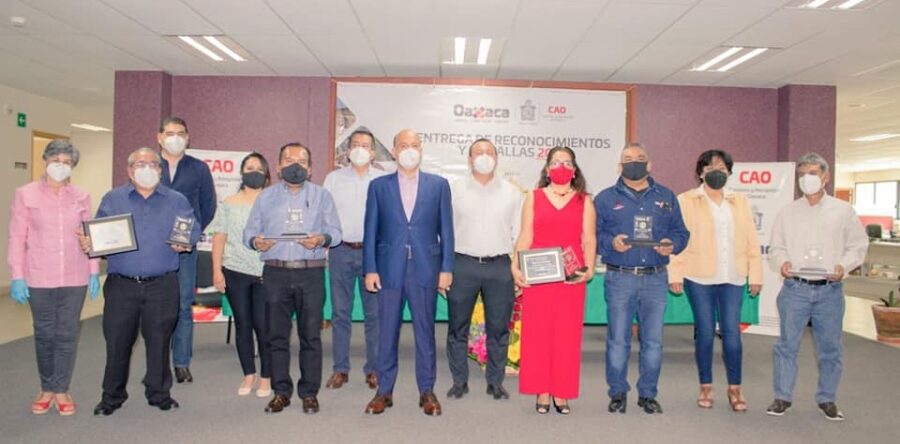 Reconocimientos y Medallas a los trabajadores de CAO: Alfredo Martínez de Aguilar