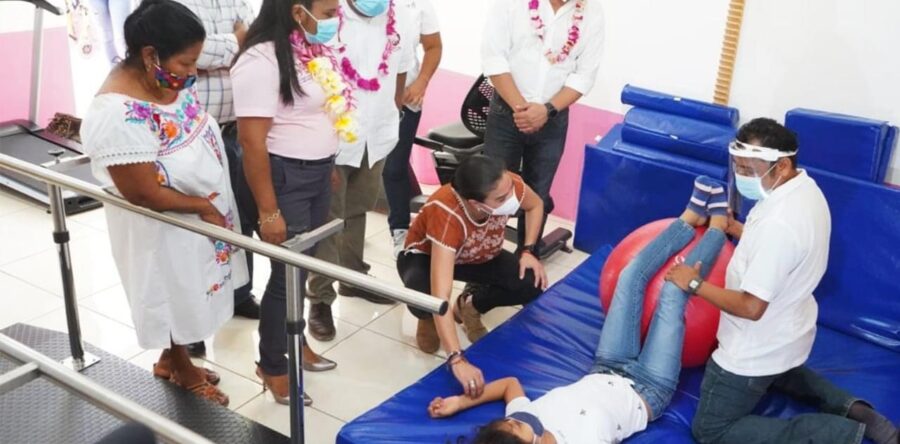 Inaugura DIF Estatal Oaxaca Unidad Básica de Rehabilitación en Santa María Tonameca