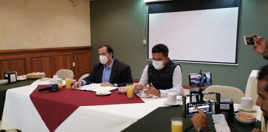 Acusan a SEMAEDESO de amañar convocatorias para verificentros