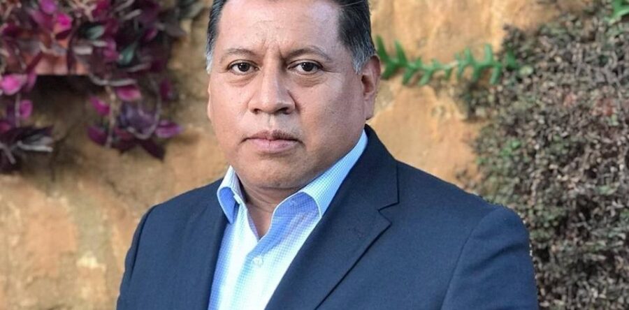 Hasta siempre médico de cuerpos y almas, hasta siempre Roberto Molina