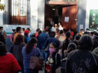 Continúa movilizaciones de trabajadores de salud, piden pago de prestaciones
