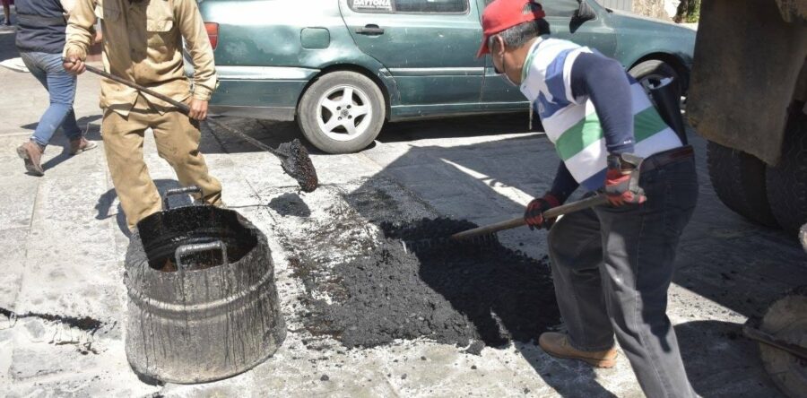 En diciembre, continua el programa de bacheo del Ayuntamiento de Oaxaca de Juárez