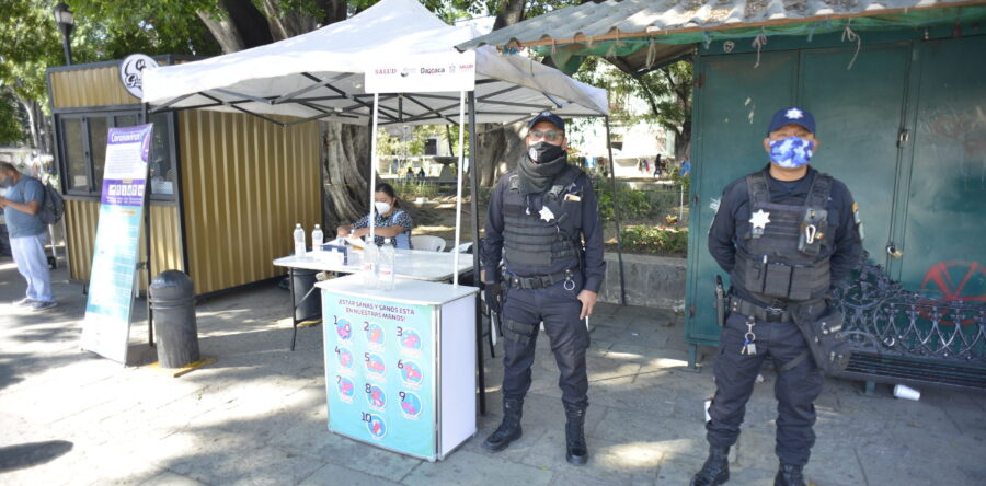 Refuerzan Ayuntamiento de Oaxaca y SSO filtros de control sanitario por temporada decembrina