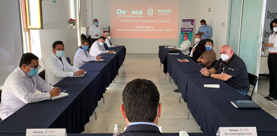 Presentan sedes y aperturas de residencias médicas 2021-2022 para Oaxaca