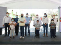 Entregan Ver bien para aprender mejor y el IEEPO mil 105 anteojos a estudiantes de la Mixteca