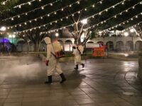 Mantiene Ayuntamiento de Oaxaca de Juárez labores de desinfección en espacios públicos