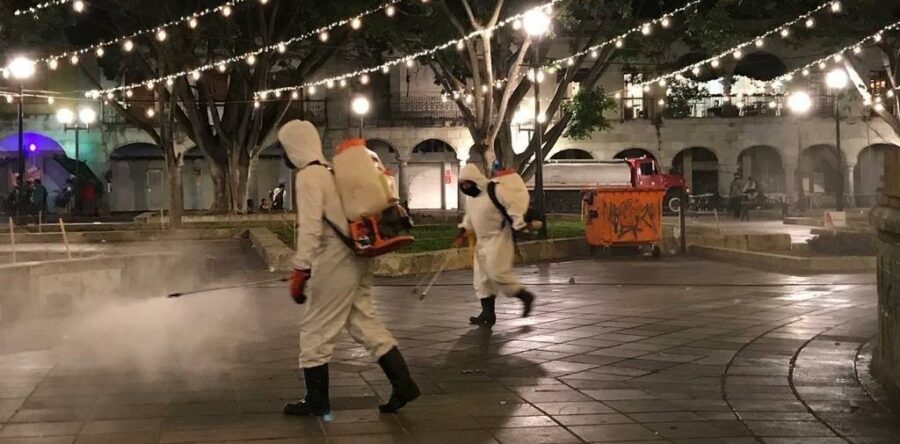 Mantiene Ayuntamiento de Oaxaca de Juárez labores de desinfección en espacios públicos