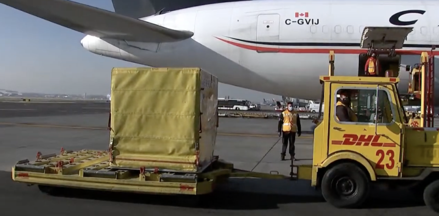 Llega segundo cargamento de la vacuna de Pfizer con 42,900 dosis a México