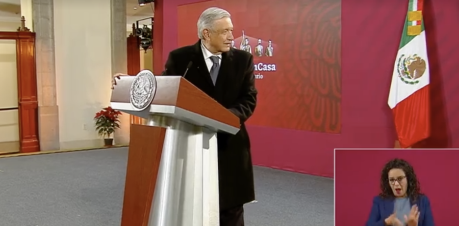 Despenalización del aborto debe llevarse a consulta, reitera AMLO