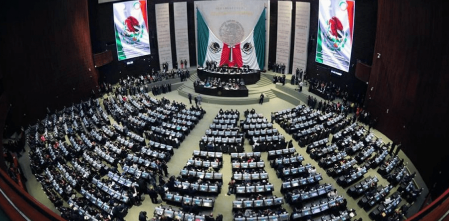 Aplican fast track a reforma al Banxico; desoyen advertencias de banqueros