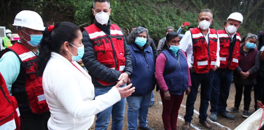 Da Alejandro Murat banderazo de inicio a suministro permanente de agua para San Pedro y San Pablo Ayutla