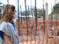 Casa de Alas avanza a paso firme con la construcción de casas hogares