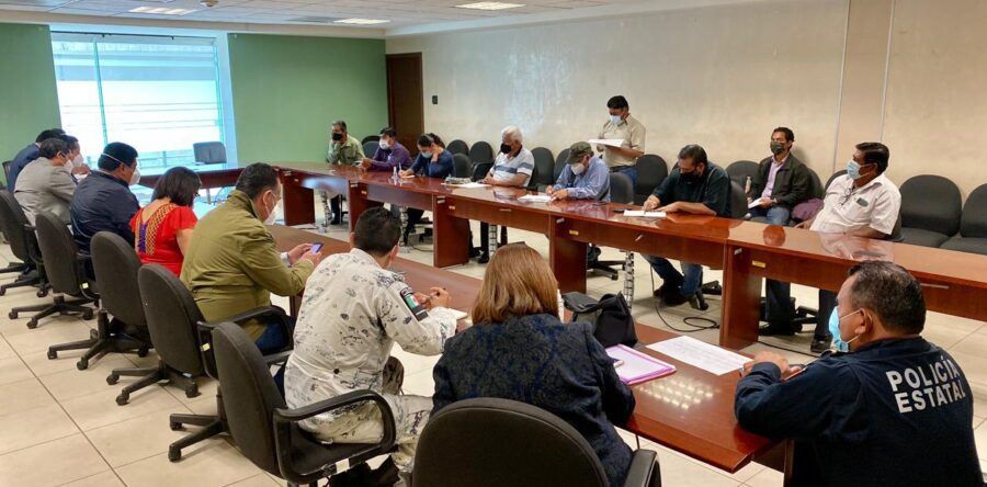 Segego brinda atención interinstitucional a desplazados de Santiago Juxtlahuaca