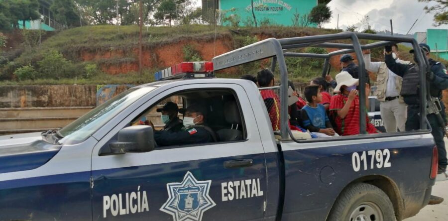 Segego convoca a las organizaciones sociales de la región Triqui a construir la paz