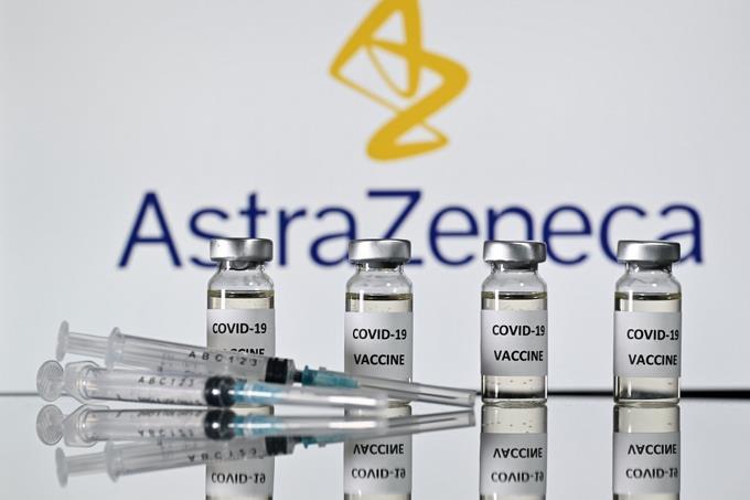 Envían a México principio activo de vacuna AstraZeneca para iniciar envasado: Ebrard